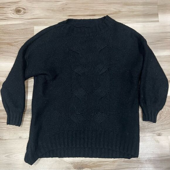 aerie Sweaters - Aerie Cable Knit Black Soft Sweater Women’s Small
